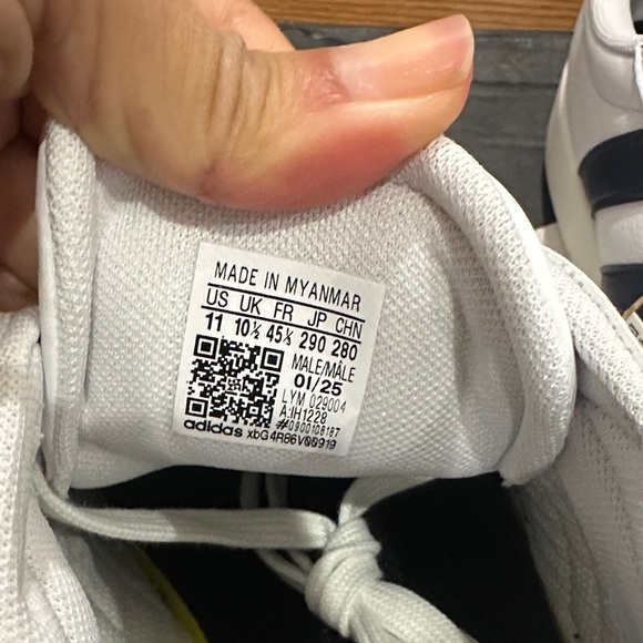 Adidas Men's White, Navy, and Red Sneakers - Picture 5 of 5